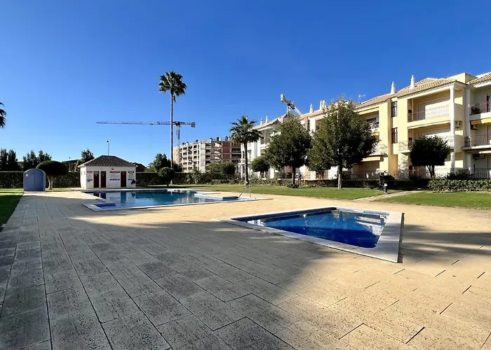 Quarteira Elegant With Pool By Homing