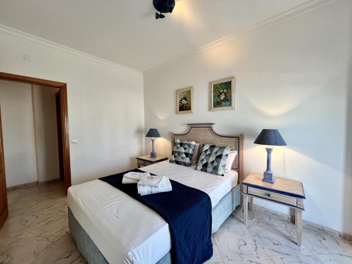 Elegant With Pool By Homing