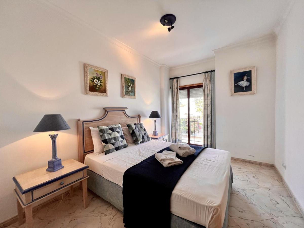 Elegant With Pool By Homing Apartment Quarteira