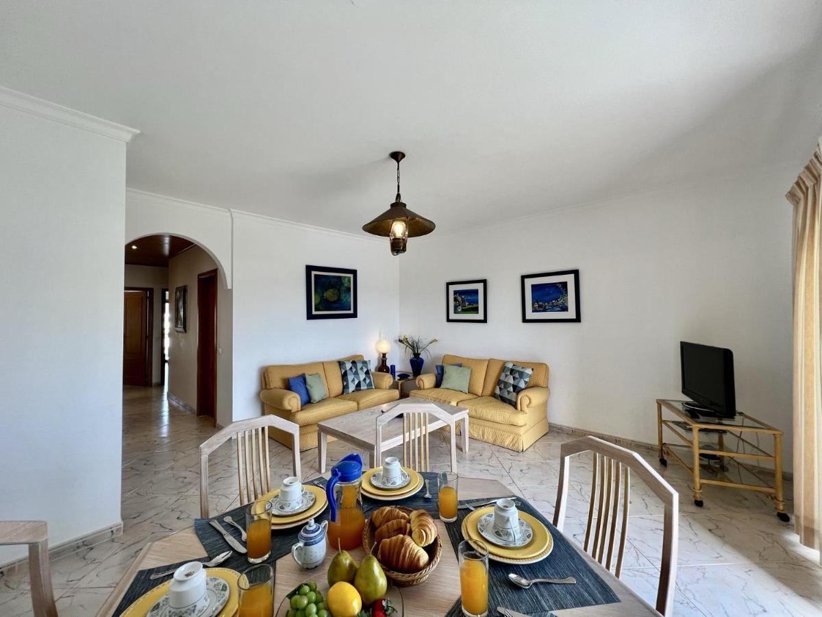 Apartament Elegant With Pool By Homing *