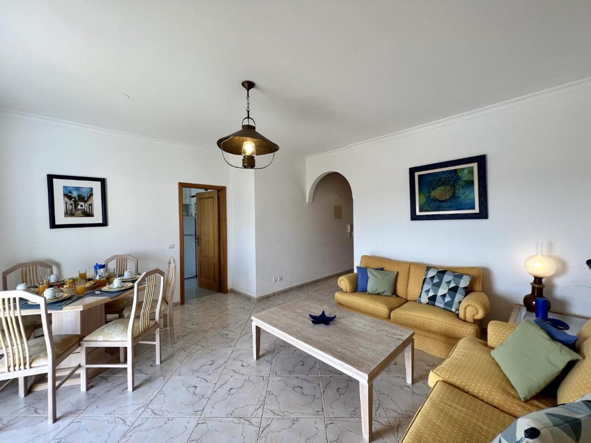 Apartament Elegant With Pool By Homing *